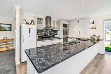 66 Preston Avenue, WEST MELTON
