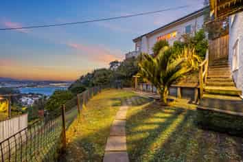 27 & 27a Alexandra Road, Hataitai