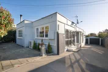 41 Batten Grove, The Pines Beach