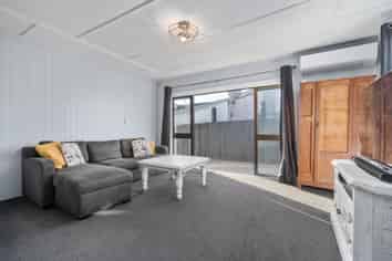41 Batten Grove, The Pines Beach