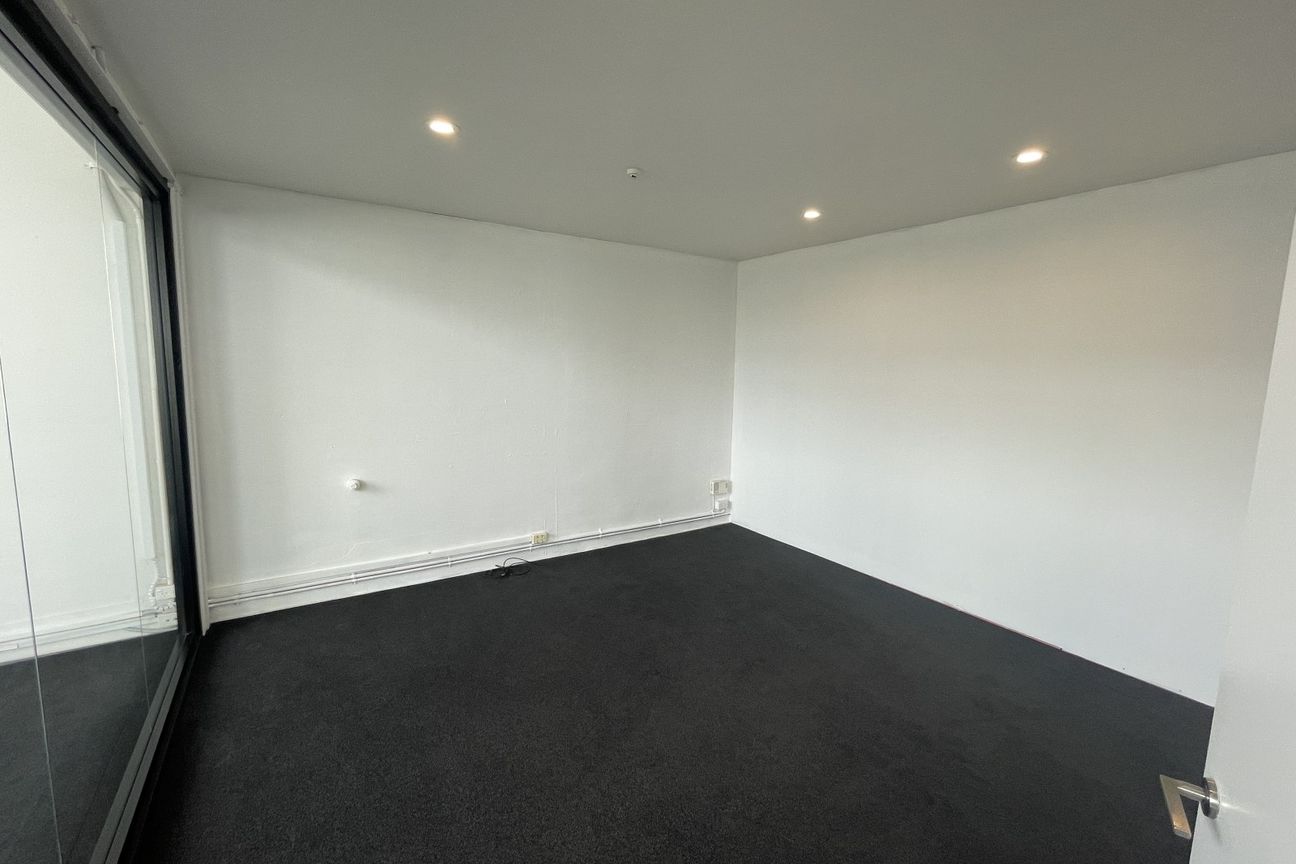 Live-Work Office with Mezzanine - Meira