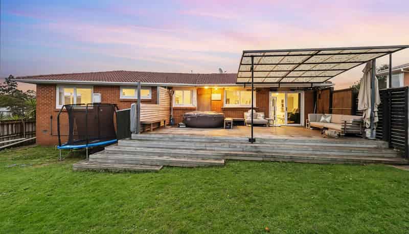 32 Chatsworth Crescent, Pakuranga Heights