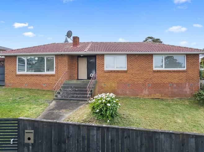 32 Chatsworth Crescent, Pakuranga Heights