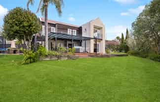 16 Almond Grove, Greenhithe