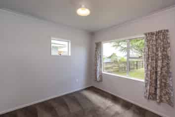 23 Stirling Street, Levin