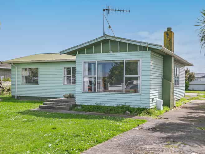 23 Stirling Street, Levin