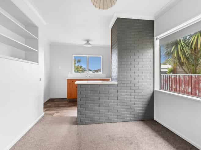 23 Stirling Street, Levin