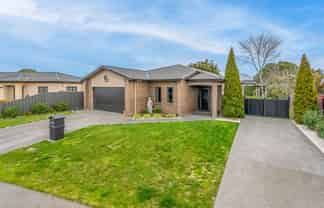 103 Northwood Avenue, Mahora