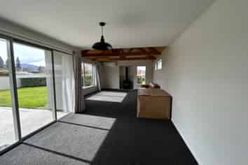 24 Old Station Av, Wanaka