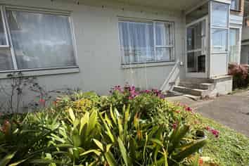 2/14 Seaview Terrace, Mount Albert