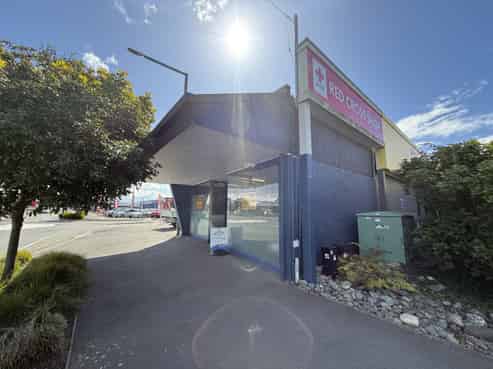 Versatile office opportunity in central Richmond