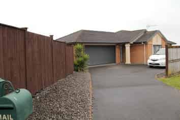 22 Ashmere Lane, Weymouth