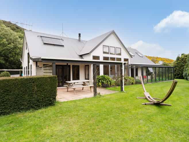 18 Poulters Road, Leith Valley