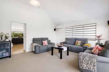 7 Emerald Way, Rosedale