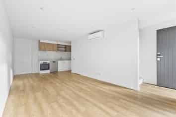 10/5 Hemopo St, Pukekohe