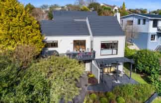 36 Pioneer Crescent, Helensburgh