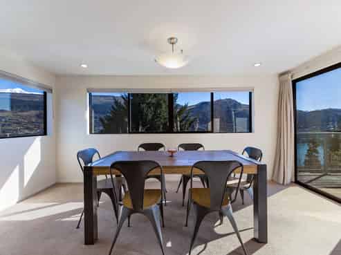 189 Peninsula Road, KELVIN HEIGHTS