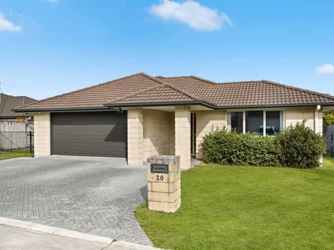 20 Wisteria Place, Flagstaff