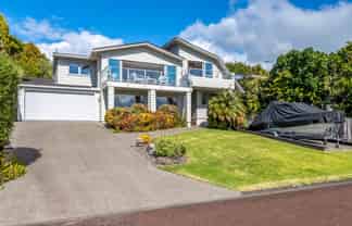 25 Endymion Place, Half Moon Bay