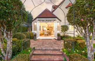 25 Hall Street, Cambridge