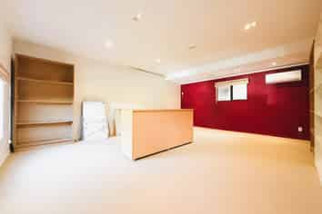 Versatile Westgate Industrial Unit | 182 m2