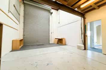 Versatile Westgate Industrial Unit | 182 m2