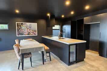 12a St Hill Lane, Havelock North