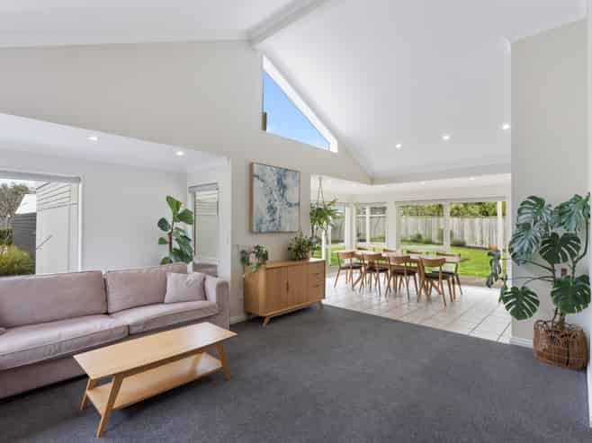 52 County Road, Otaki