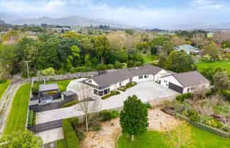52 County Road, Otaki