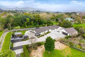 52 County Road, Otaki