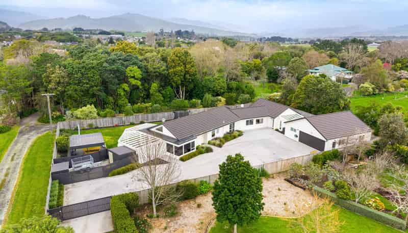 52 County Road, Otaki