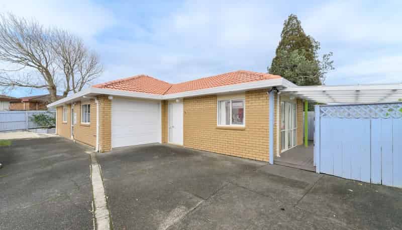 12B Howell Crescent, Mount Roskill