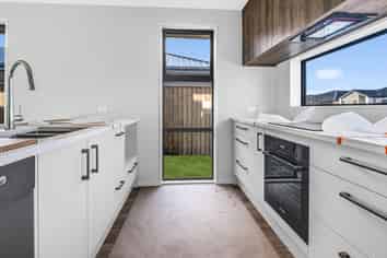 34 Harry Manship Crescent, Halswell