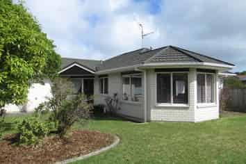 133 Langdale Avenue, Paraparaumu