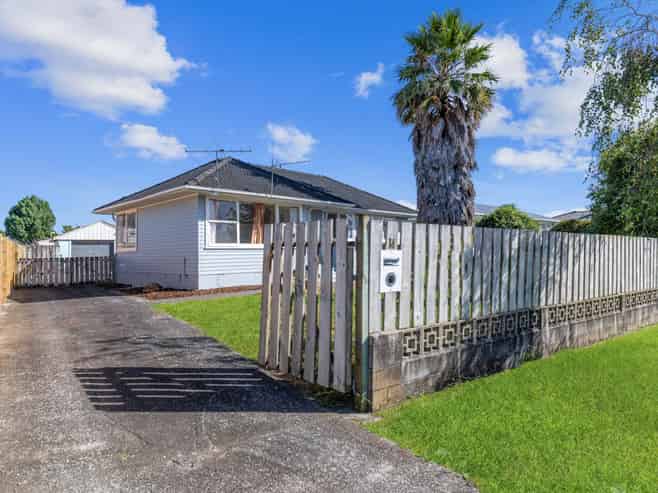 14 Tairere Crescent, Rosehill