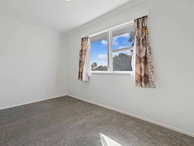 14 Tairere Crescent, Rosehill