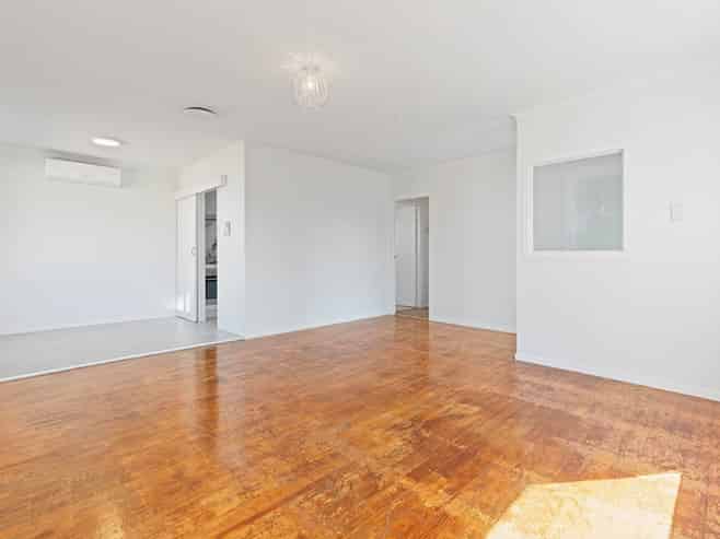 14 Tairere Crescent, Rosehill