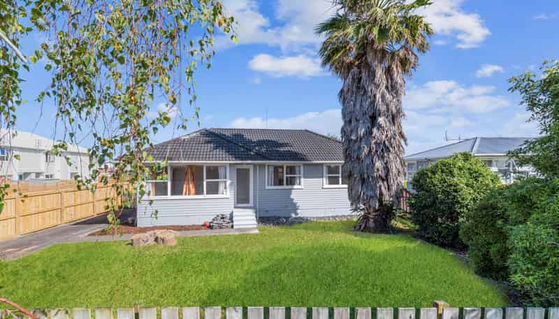 14 Tairere Crescent, Rosehill