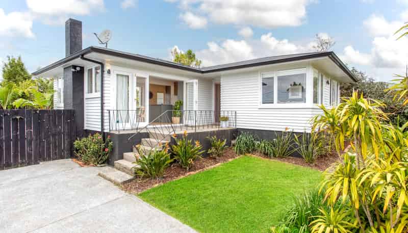 25 Trojan Crescent, New Lynn