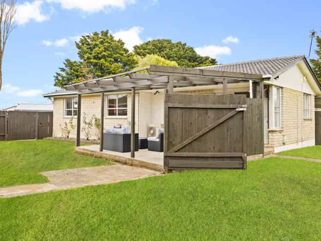 7 Chibnall Place, Conifer Grove