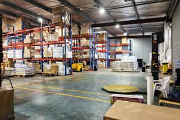 Wiri Warehouse with Container Drop | 1255m2