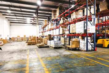 Wiri Warehouse with Container Drop | 1255m2