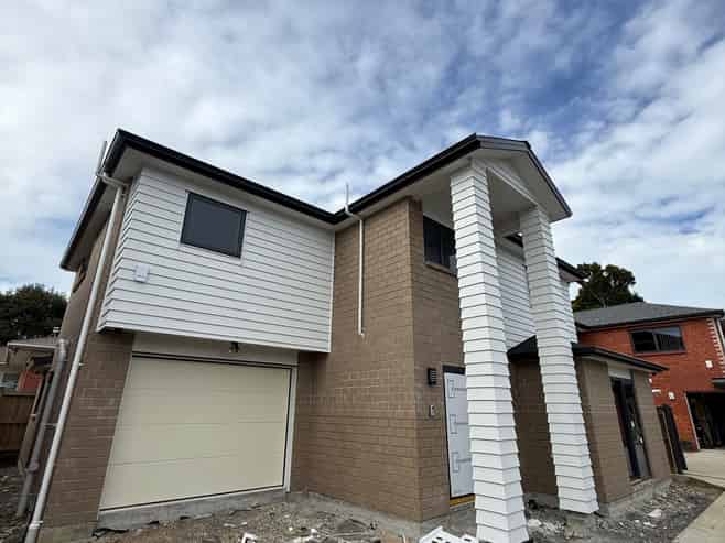 20b Tawa Crescent, Manurewa