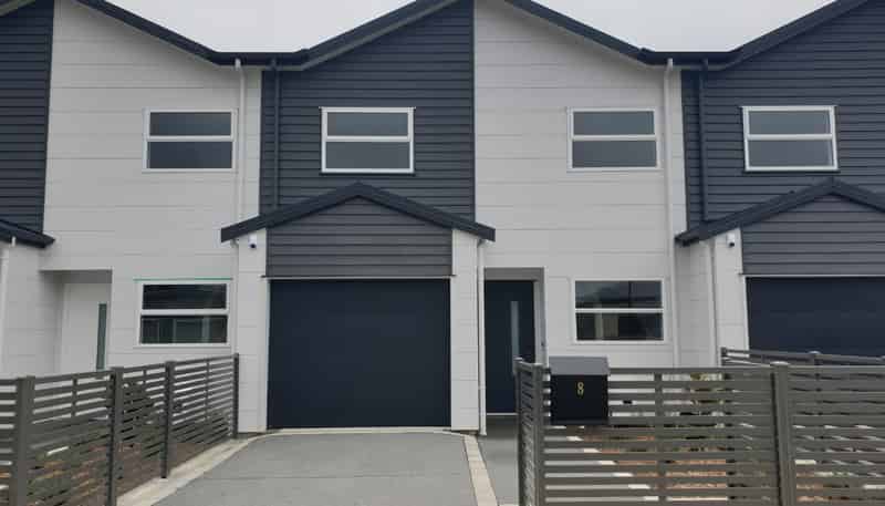 8 Torea Place, Porirua