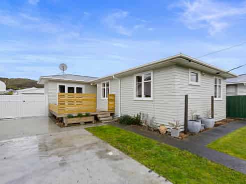 6 Benge Crescent, Clouston Park