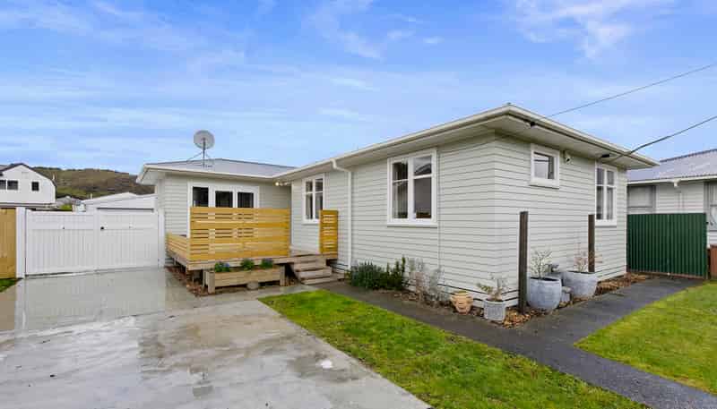 6 Benge Crescent, Clouston Park