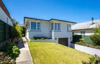 21  Cochrane street, Mornington