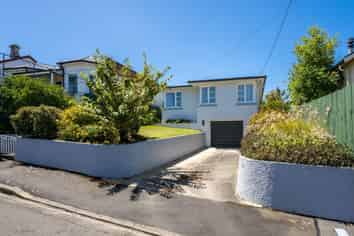 21  Cochrane street, Mornington