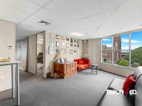 City Fringe Office + 5 Carparks | Vendor Finance!