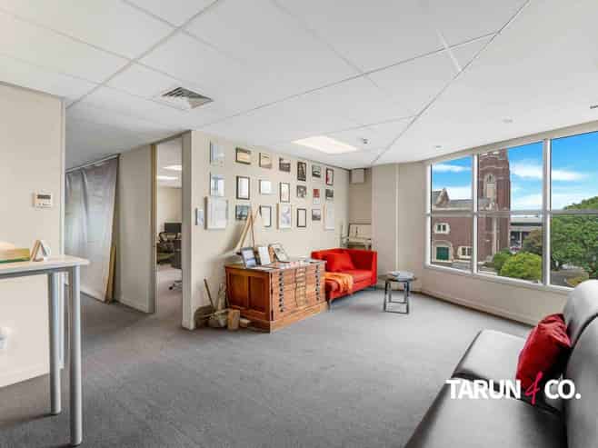 City Fringe Office + 5 Carparks | Vendor Finance!